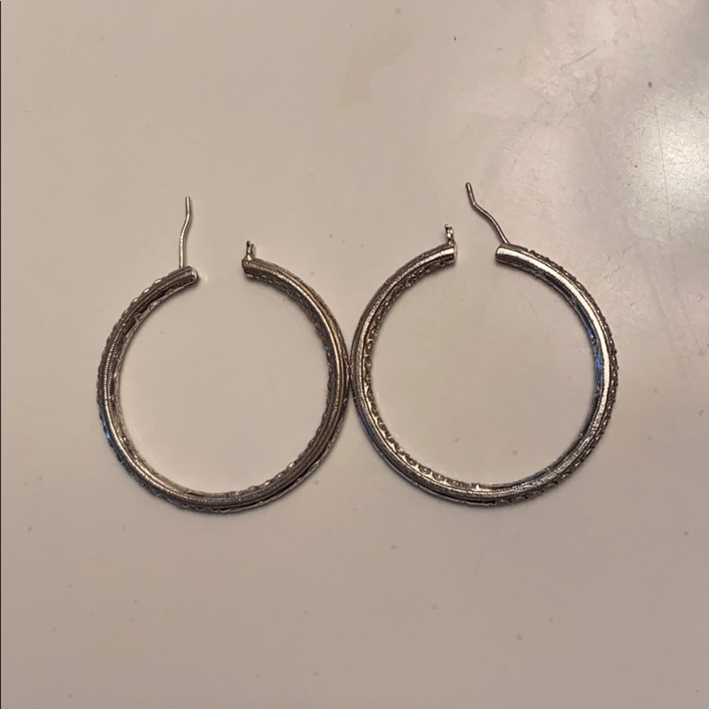 Silver hoops - Picture 2 of 3